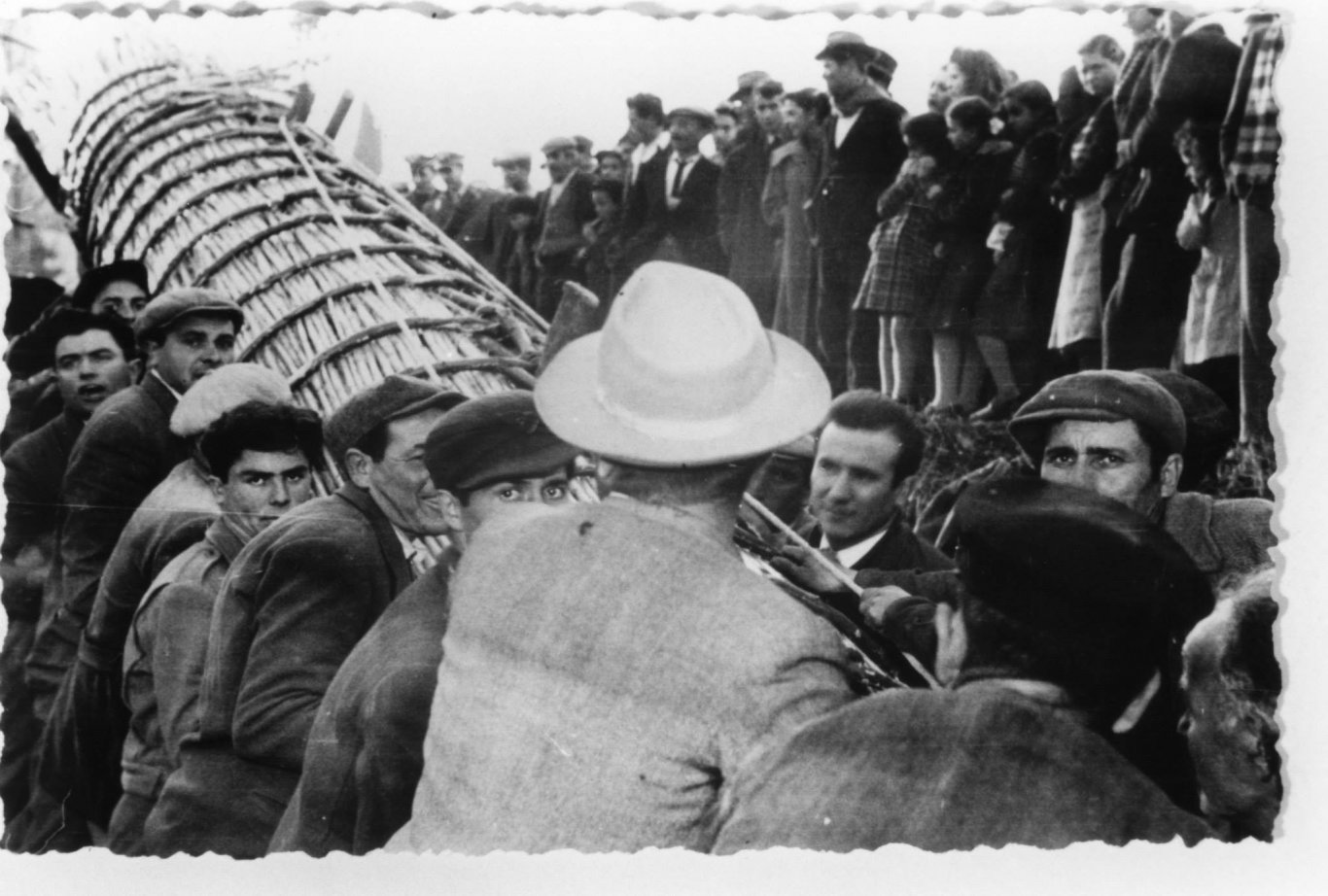 Il farchi sta in piedi, foto degli anni '50
