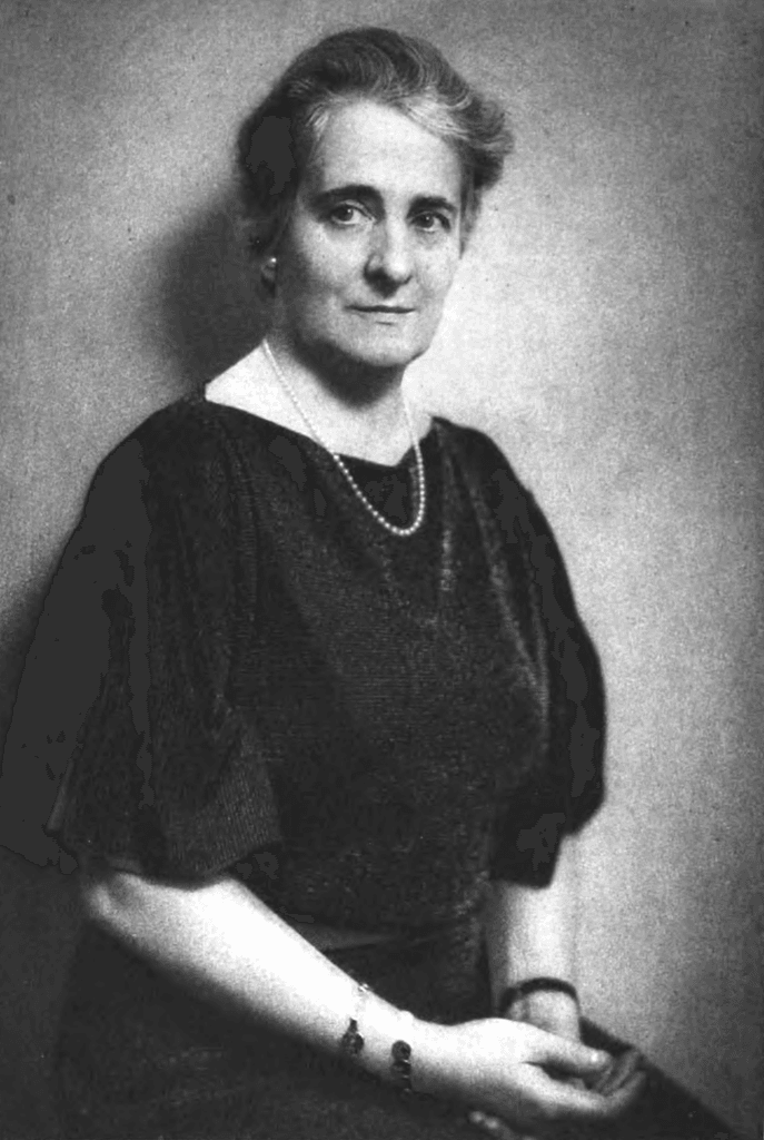 Elisabeth Achelis (1880–1973), fotografia scattata nel 1941, tratta dal libro Encyclopedia of American Biography: New Series