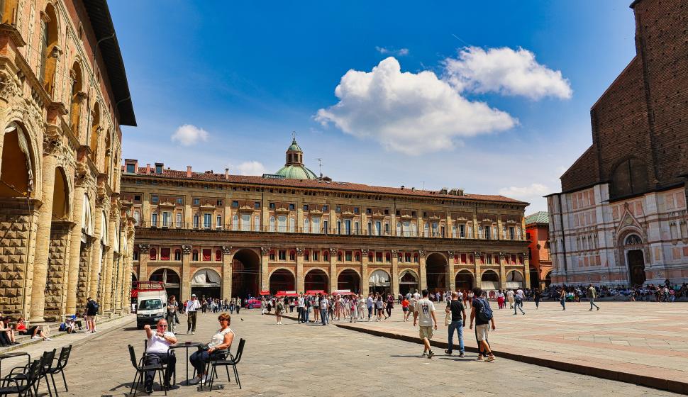 Bologna a piedi, in Emilia-Romagna